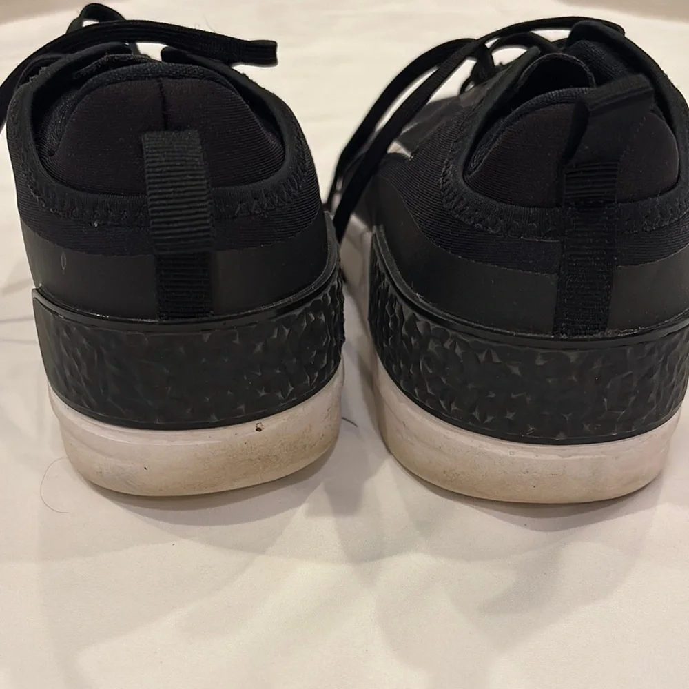 Nike Women Black Sneakers